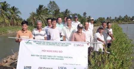 A Farmer Field Day was held in Ca Mau province, Vietnam
